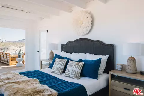 Bedroom - 60277 Stearman Rd, Landers, CA 92285 photo 3 of 10