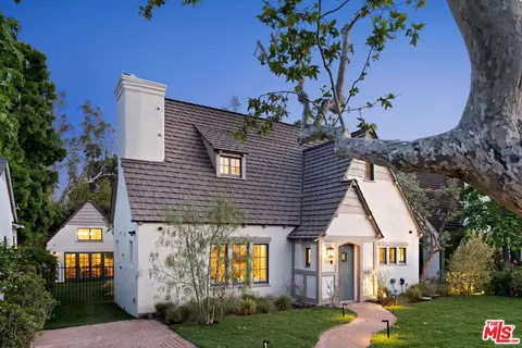 1500 Carroll Dr, Altadena, CA 91001