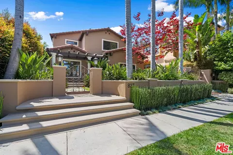 827 Huntley Dr, West Hollywood, CA 90069