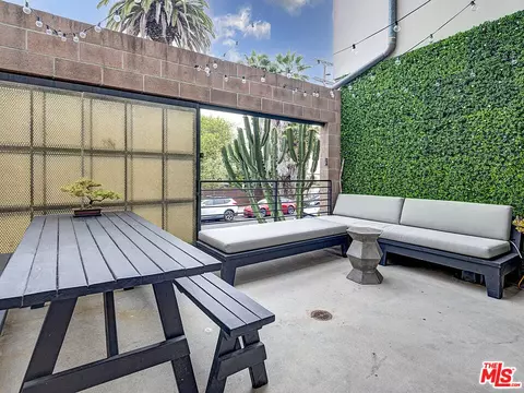 1128 5th Ave, Venice, CA 90291 photo 3