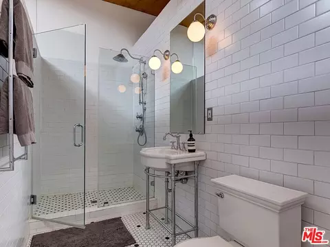 1128 5th Ave, Venice, CA 90291 photo 22