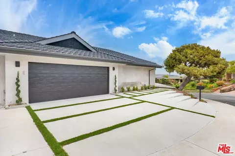 4331 Meadowview Pl, Encino, CA 91436