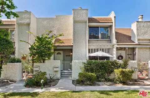 4249 Colfax Ave #D, Studio City, CA 91604