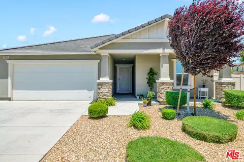 3643 Garnet Ln, Lancaster, CA 93535