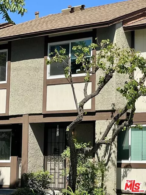 6650 Vanalden Ave #8, Reseda, CA 91335