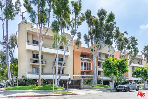 750 N Kings Rd #107, West Hollywood, CA 90069