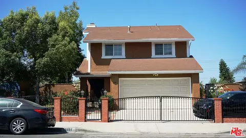 11781 Gladstone Ave, Sylmar, CA 91342