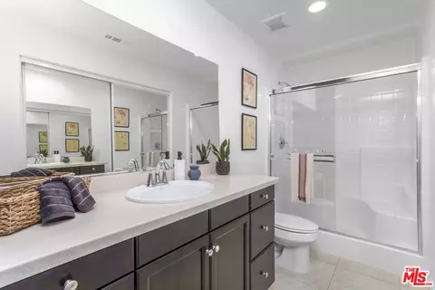22132 Barrington Way, Santa Clarita, CA 91350 photo 27