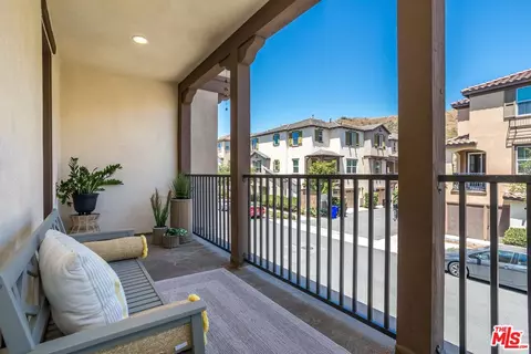 22132 Barrington Way, Santa Clarita, CA 91350 photo 9