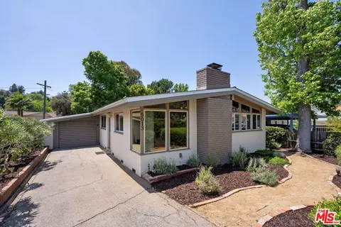 5013 Serrania Ave, Woodland Hills, CA 91364