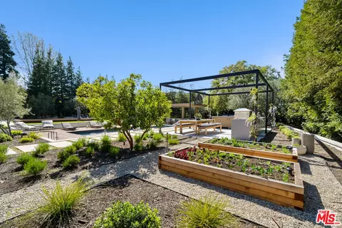 Exterior - 2105 Marshbrook Rd, Westlake Village, CA 91361 photo 7 of 19