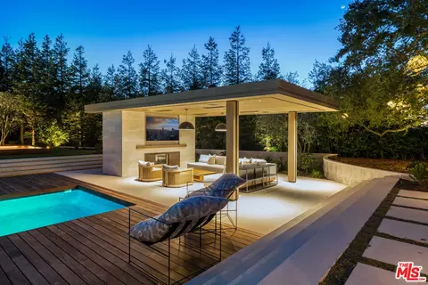 Exterior - 2105 Marshbrook Rd, Westlake Village, CA 91361 photo 13 of 19
