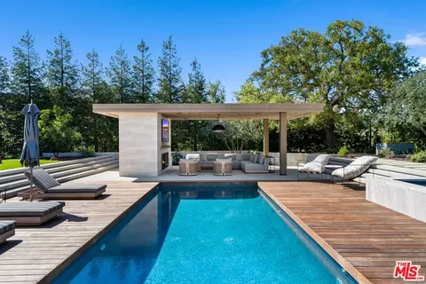 Exterior - 2105 Marshbrook Rd, Westlake Village, CA 91361 photo 5 of 19