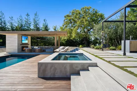 Exterior - 2105 Marshbrook Rd, Westlake Village, CA 91361 photo 9 of 19