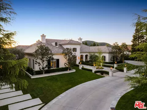 Exterior - 2105 Marshbrook Rd, Westlake Village, CA 91361 photo 2 of 19
