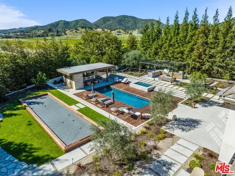 Exterior - 2105 Marshbrook Rd, Westlake Village, CA 91361 photo 18 of 19