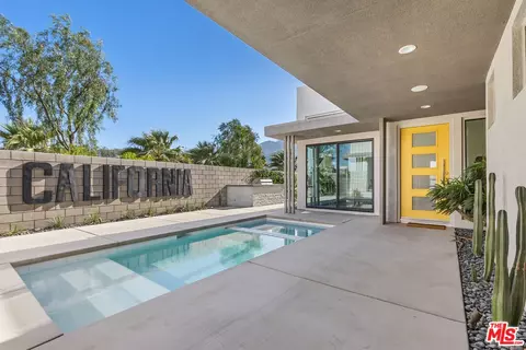 197 Blue Moon Dr, Palm Springs, CA 92262