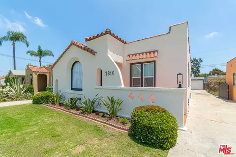 7810 Brighton Ave, Los Angeles, CA 90047