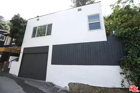 6811 Treasure Trl, Los Angeles, CA 90068