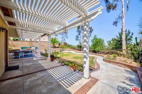Exterior - 2549 Harrison Cir, Fullerton, CA 92835 photo 10 of 15