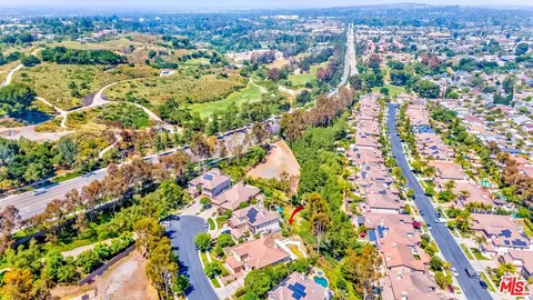 View/Area - 2549 Harrison Cir, Fullerton, CA 92835 photo 4 of 4
