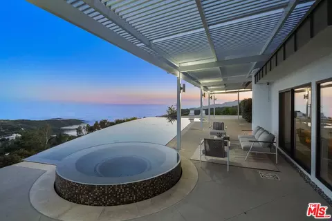 21206 Saddle Peak Rd, Topanga, CA 90290