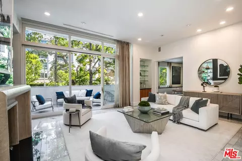 455 N Palm Dr #2, Beverly Hills, CA 90210