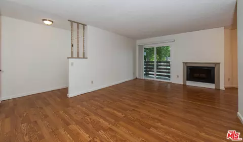 7836 Flight Ave #103, Los Angeles, CA 90045