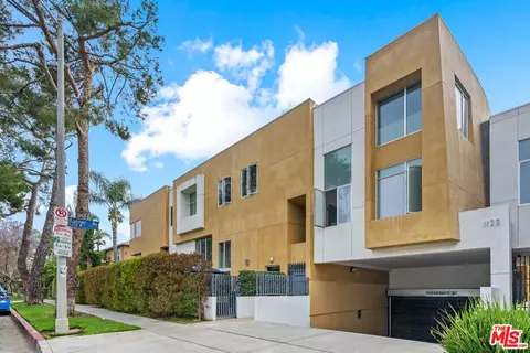 1120 N El Centro Ave #3, Los Angeles, CA 90038