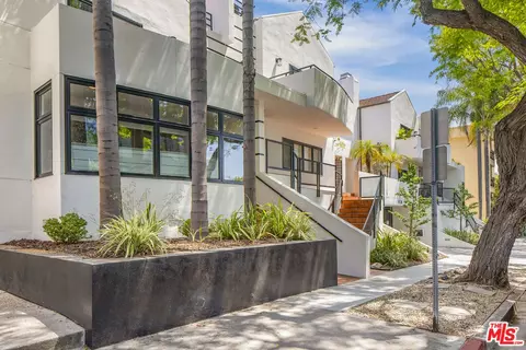 9041 Keith Ave #1, West Hollywood, CA 90069