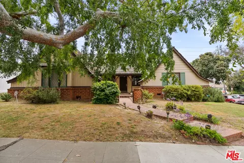 1956 Livonia Ave, Los Angeles, CA 90034