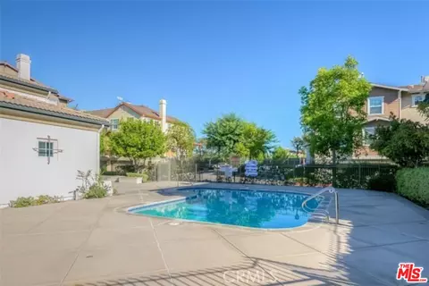 Exterior - 2098 Arnold Way, Fullerton, CA 92833 photo 4 of 4