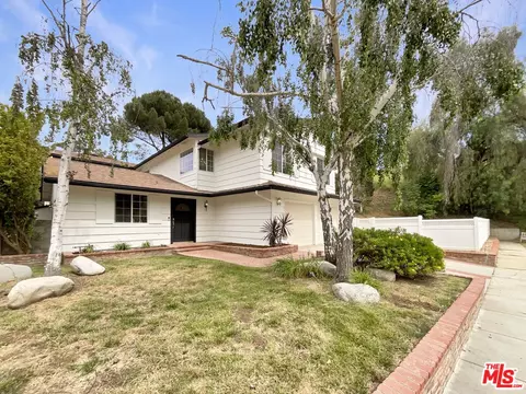 604 Sandy Ave, Simi Valley, CA 93065