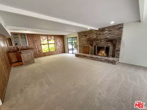 604 Sandy Ave, Simi Valley, CA 93065 photo 4
