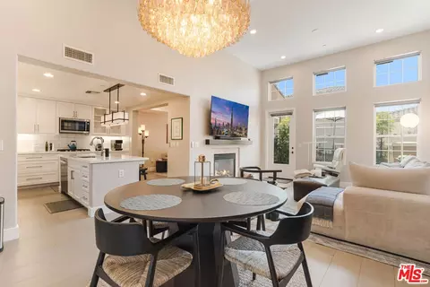 12975 Agustin Pl #440, Playa Vista, CA 90094