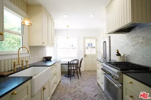 3734 2nd Ave, Glendale, CA 91214 photo 8