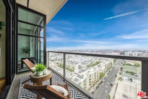 3223 W 6th St #1004, Los Angeles, CA 90020