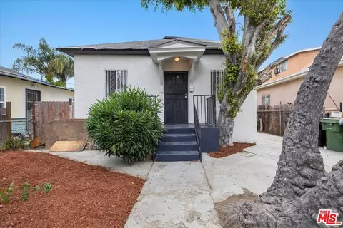 927 E 52nd St #(2 S), Los Angeles, CA 90011
