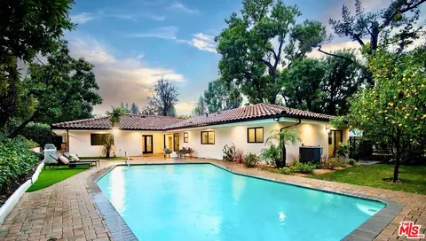4301 Bergamo Dr, Encino, CA 91436