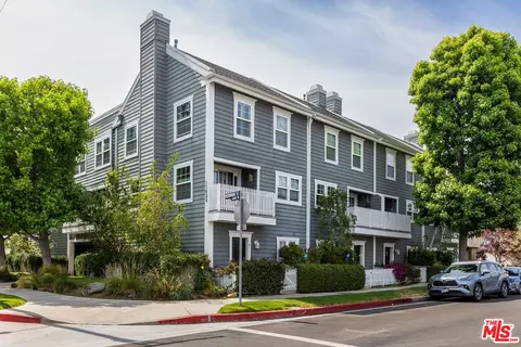 11635 Woodbridge St #5, Studio City, CA 91604