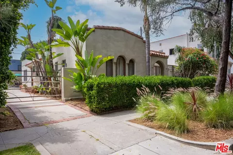613 N Windsor Blvd, Los Angeles, CA 90004