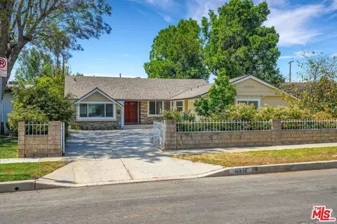 16810 Minnehaha St, Granada Hills, CA 91344