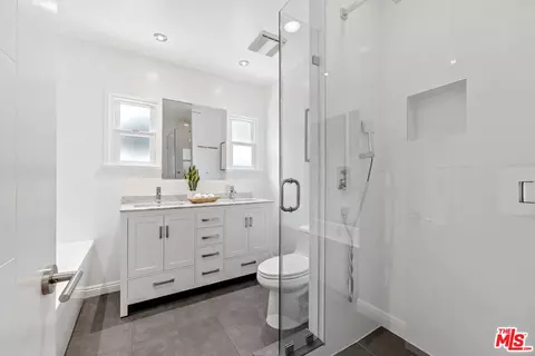 4229 Klump Ave, Studio City, CA 91602 photo 11
