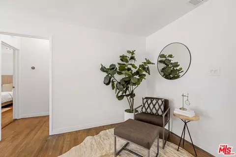 4229 Klump Ave, Studio City, CA 91602 photo 9