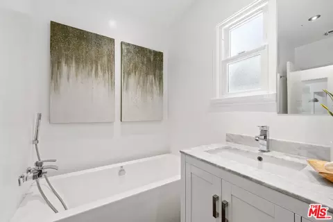 4229 Klump Ave, Studio City, CA 91602 photo 12