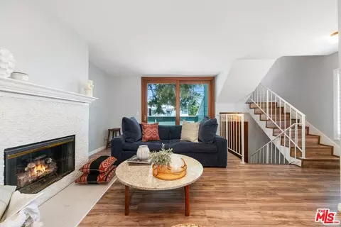 5811 Woodman Ave #1, Van Nuys, CA 91401