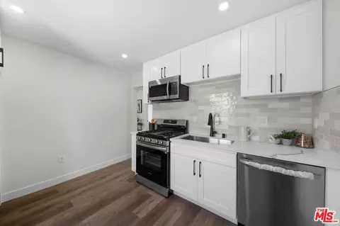Kitchen - 13445 Obispo Ave, Paramount, CA 90723 photo 1 of 1