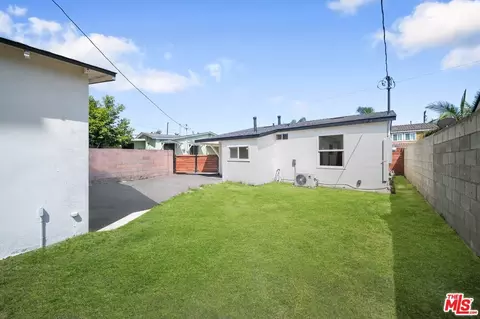 Exterior - 13445 Obispo Ave, Paramount, CA 90723 photo 5 of 5