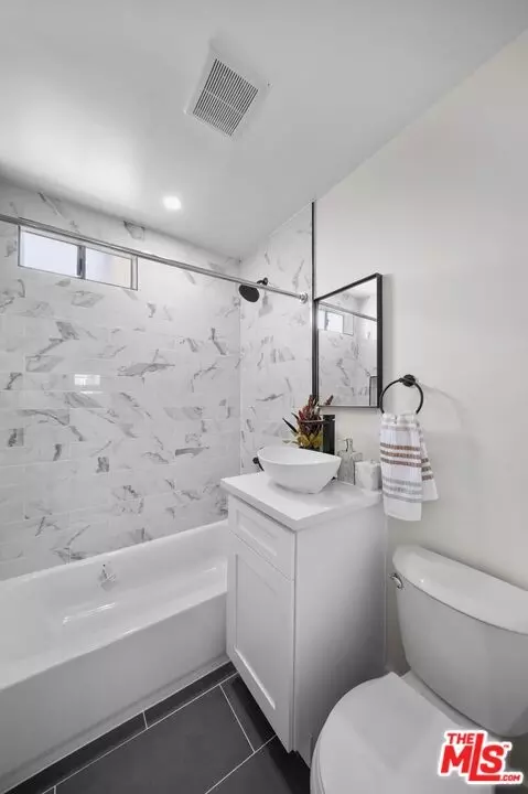 Bath - 13445 Obispo Ave, Paramount, CA 90723 photo 2 of 2