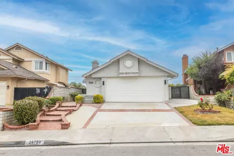 28750 Magnolia Way, Santa Clarita, CA 91390